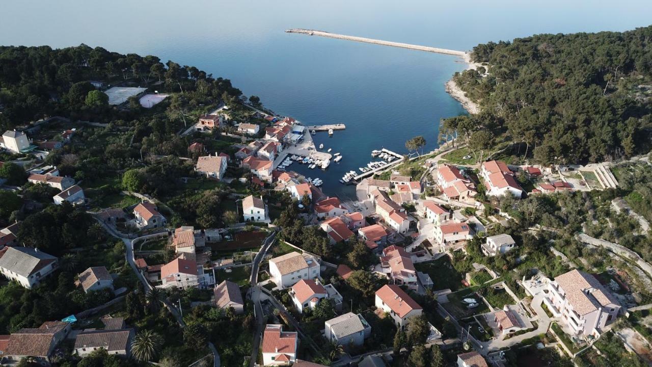 Guesthouse Antonija Veli Lošinj Exteriér fotografie